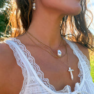 Pearly White Earring