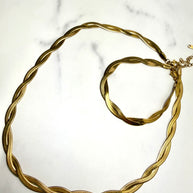 Twist and Turn Necklace