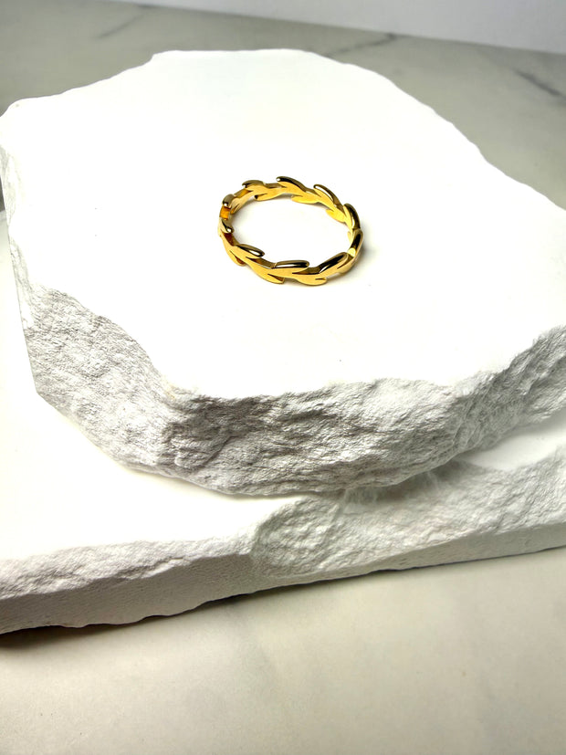 Laurel Ring
