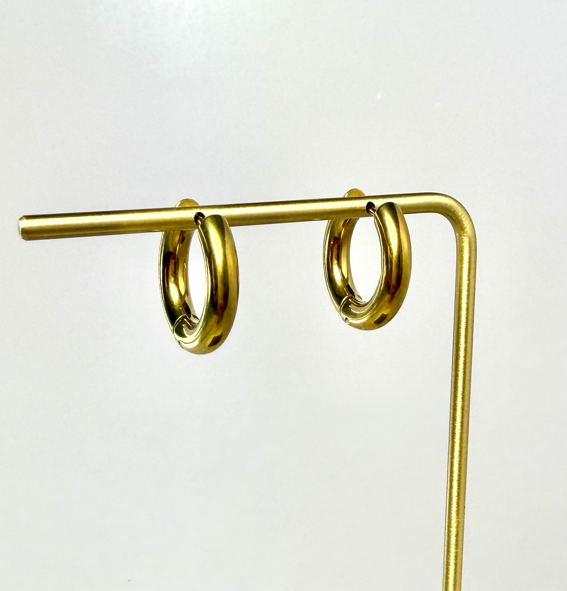 Golden Hug Hoops