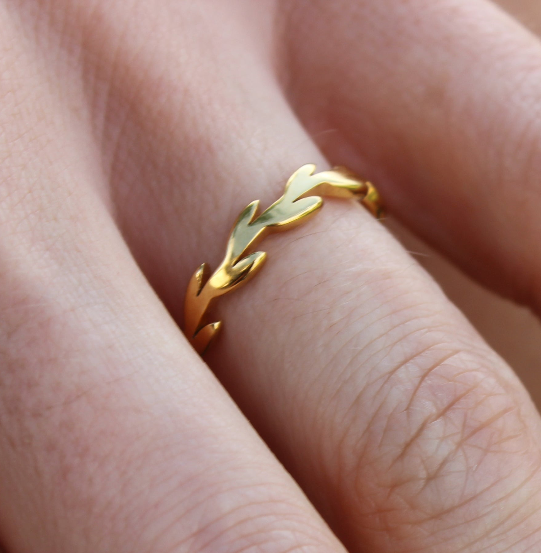 Laurel Ring