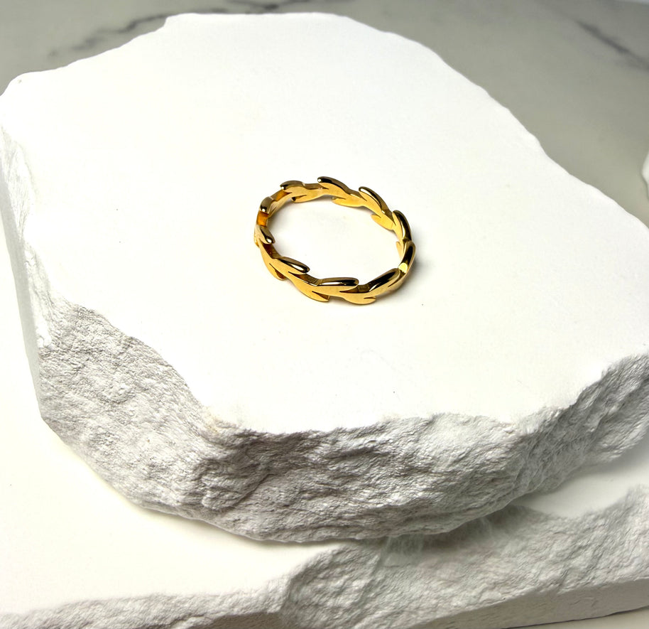 Laurel Ring