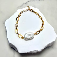 Pearly White Bracelet