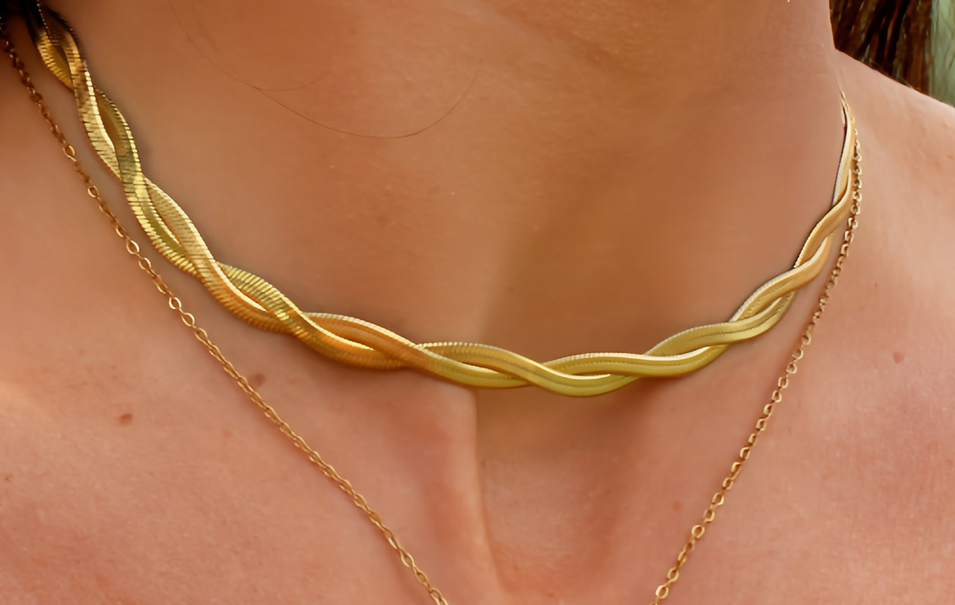 Twist and Turn Necklace