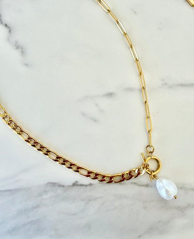 Roped Myself a Pearl Necklace- Gold