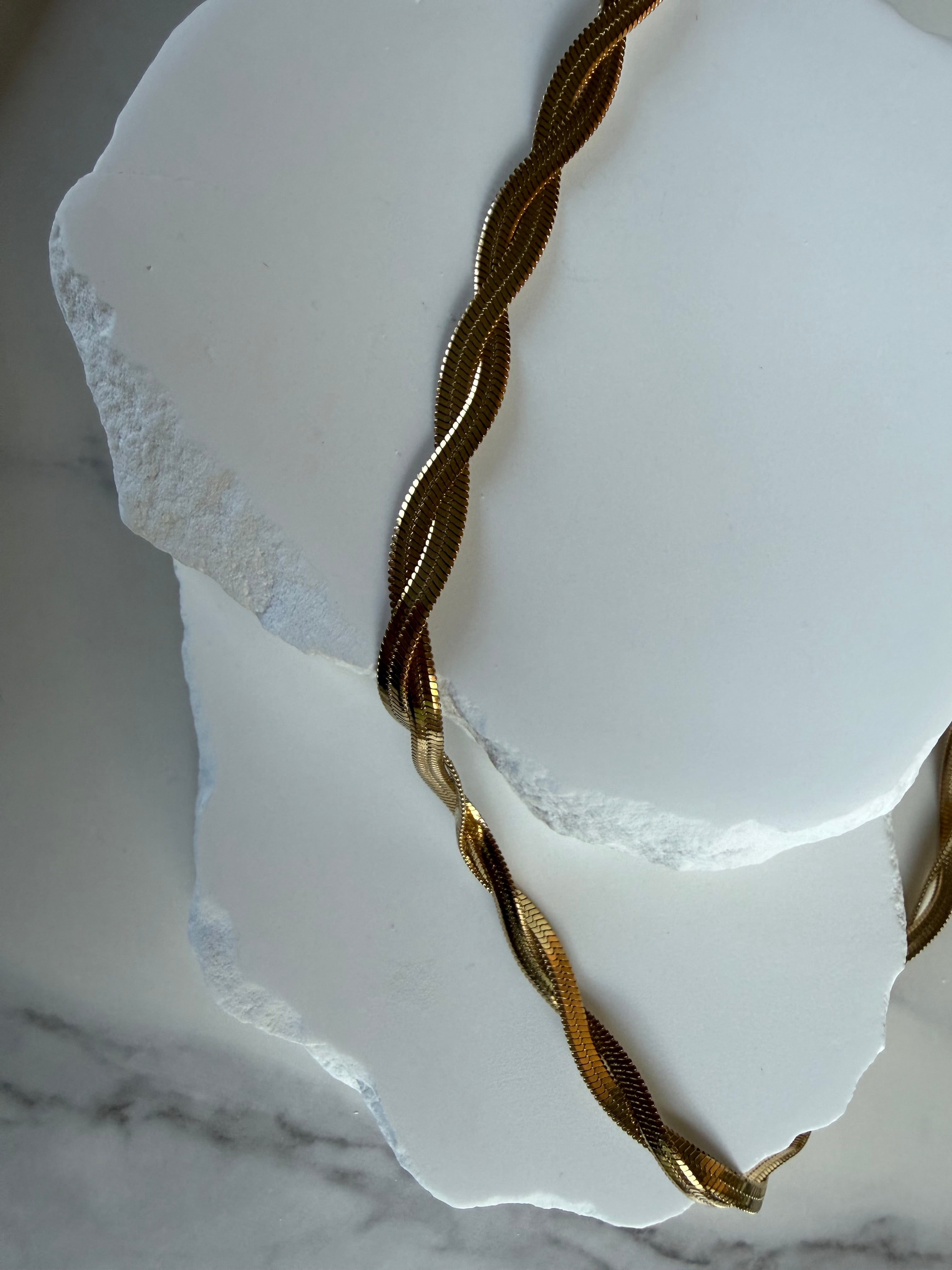 Twist and Turn Necklace